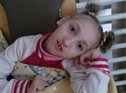 8-летняя астраханка с ДЦП не может приехать на лечение в Челябинск из-за мошенников